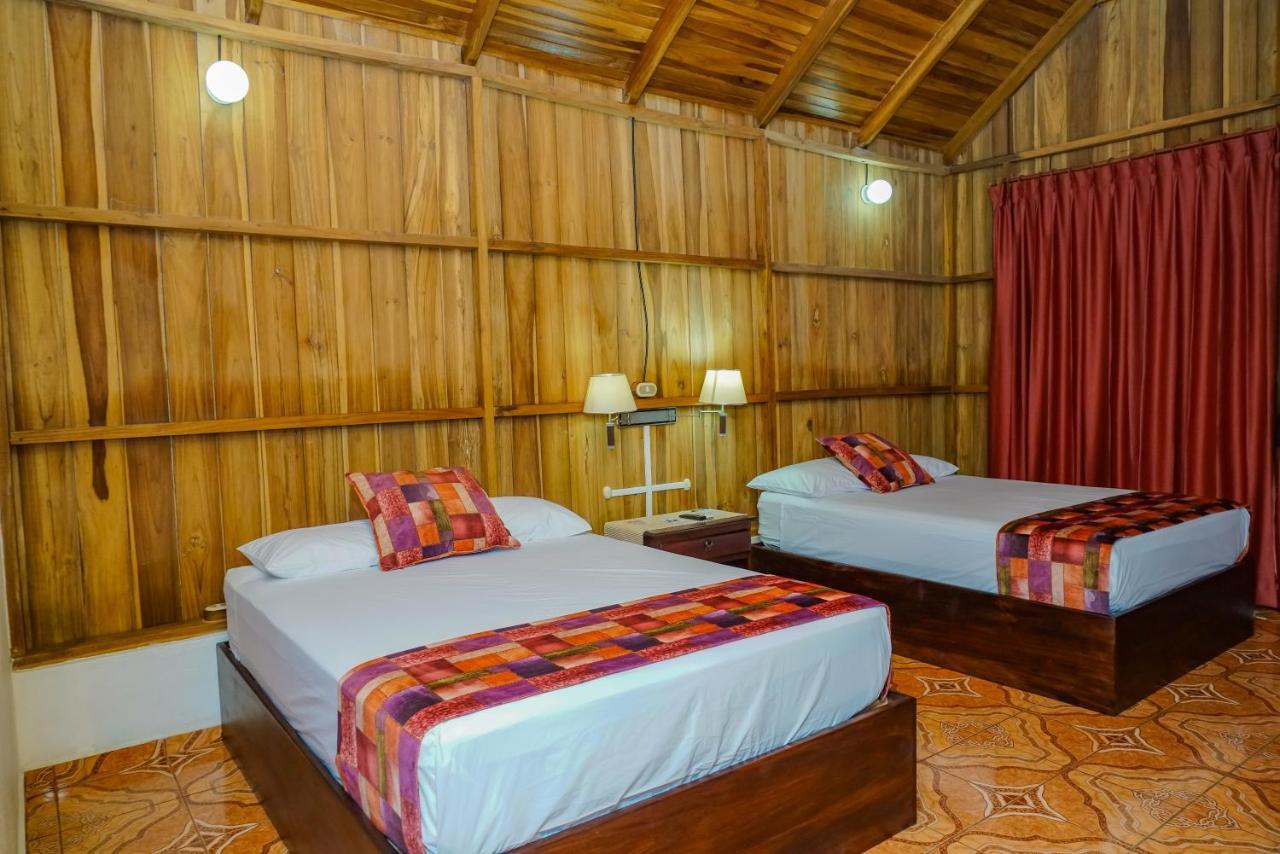 La Fortuna Arenal History Inn מראה חיצוני תמונה