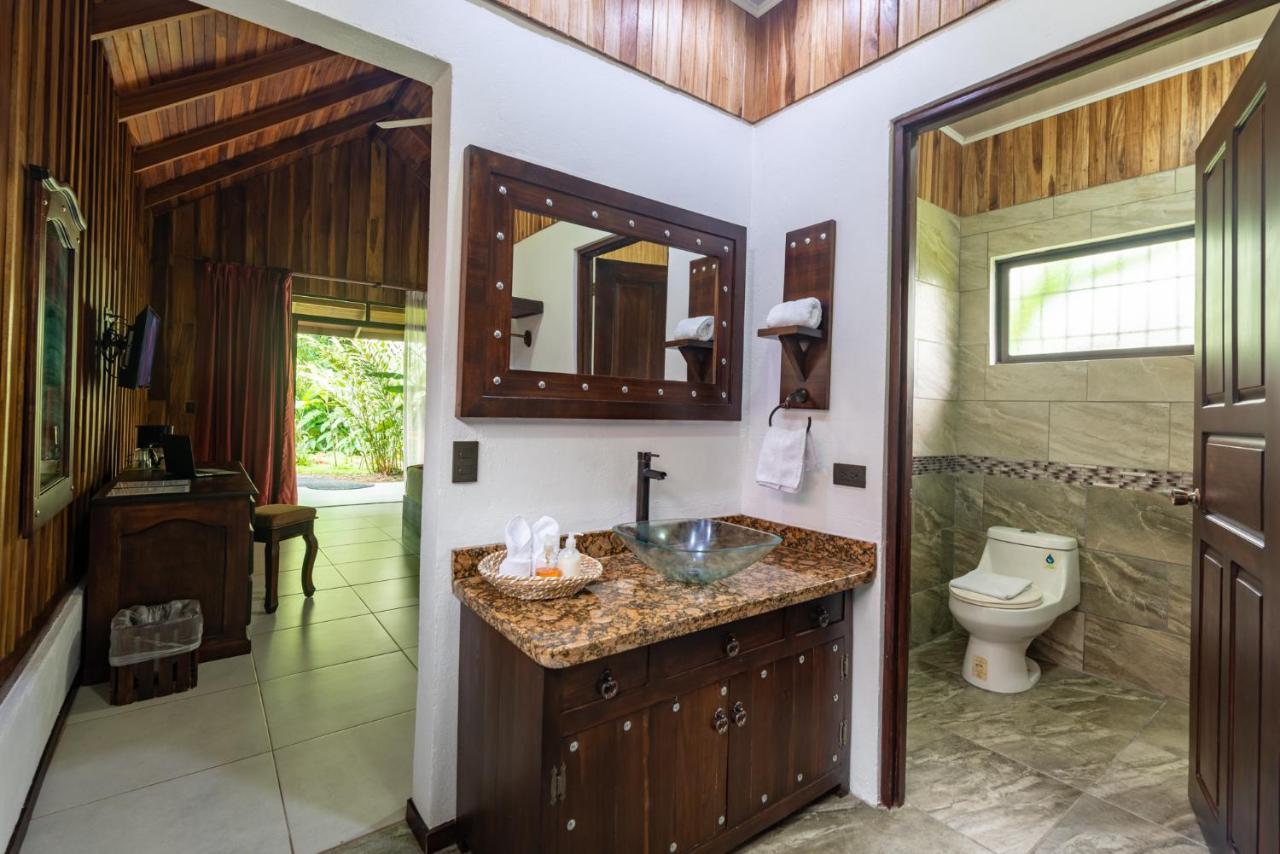La Fortuna Arenal History Inn מראה חיצוני תמונה